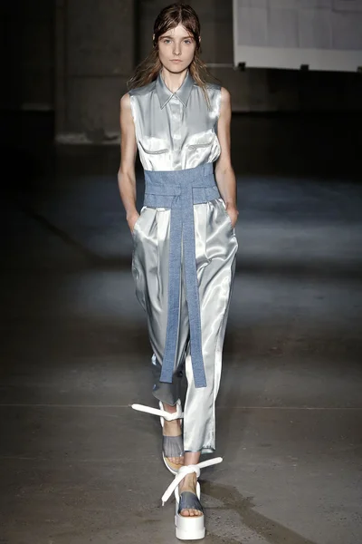 Look 2